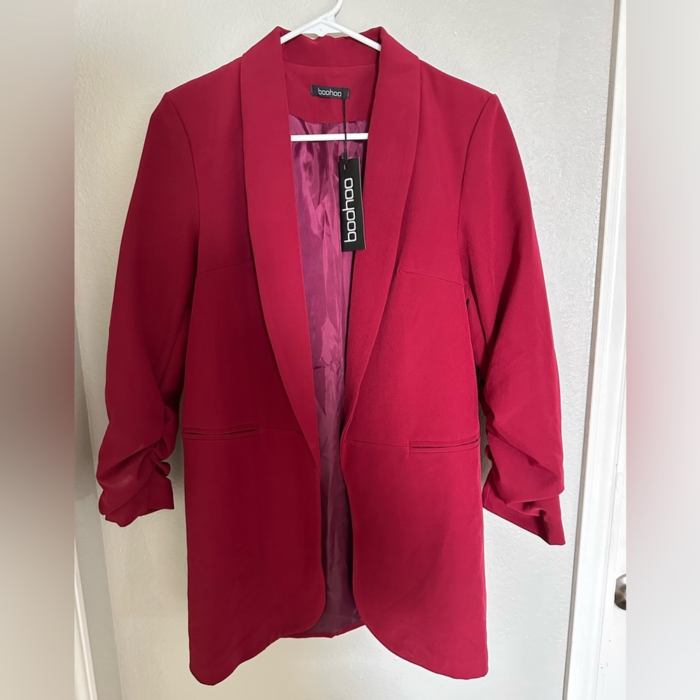 Boohoo Burgundy Boyfriend Blazer. NWT. Size S.